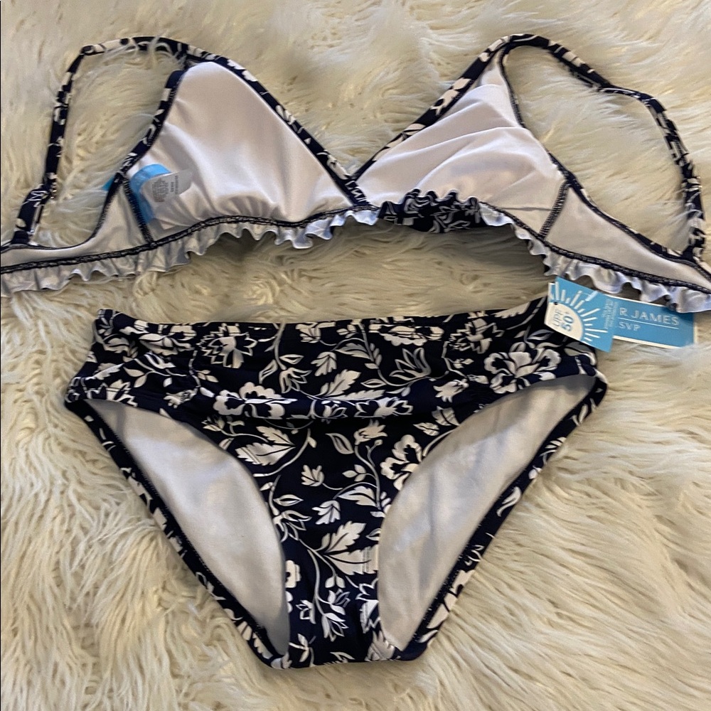 Draper James Floral Bikini Set in black  and White combination bottom size S - Picture 7 of 8